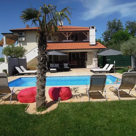 Ivan Villa Umag