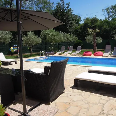 Ivan Villa Umag